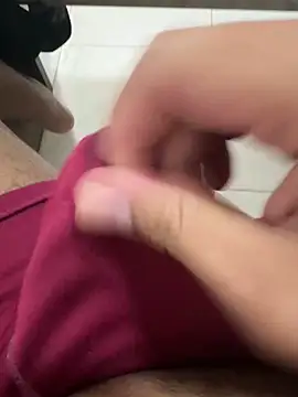 Snapshot of Pepitolim chatting on November 2025 04:40:01 PM Pepitolim online show from November 2025 04:40:01 PM