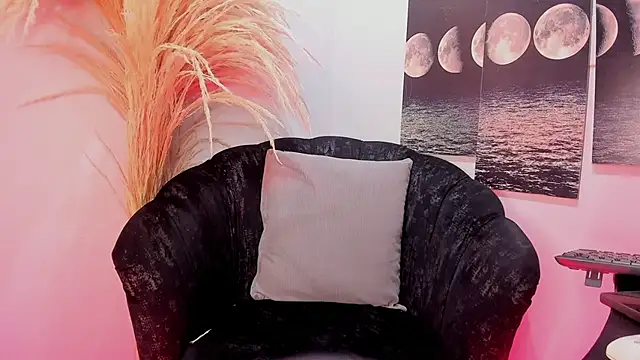 Snapshot of cloemorningstar chatting on October 2025 08:37:01 AM cloemorningstar online show from October 2025 08:37:01 AM