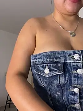 Zoe riivas online show from October 2025 11:31:02 AM