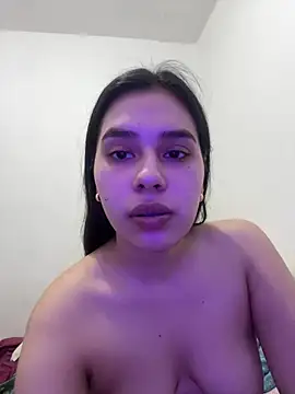 Snapshot of Brianna_bunny05 chatting on June 2026 04:06:02 AM Brianna bunny05 online show from June 2026 04:06:02 AM