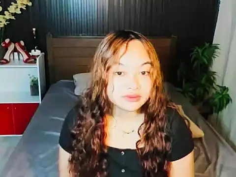 UrFavouriteCravings online show from October 2025 12:33:02 AM