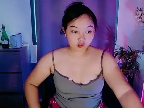 UrFavouriteCravings online show from April 2026 02:09:02 AM