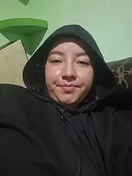 annyaparis online show from November 2025 12:10:02 AM