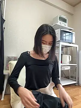 mia2 jp online show from February 2026 11:17:01 PM