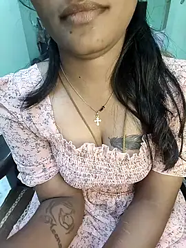 Snapshot of tamil_thaara03 chatting on February 2026 05:44:02 PM tamil thaara03 online show from February 2026 05:44:02 PM