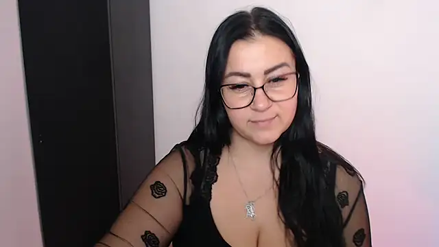 Snapshot of Melanka_milka chatting on October 2025 01:20:01 PM Melanka milka online show from October 2025 01:20:01 PM