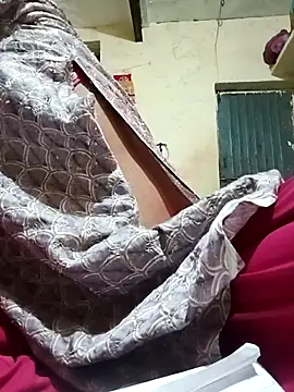 LOVE-VIKA online show from November 2025 02:39:02 PM