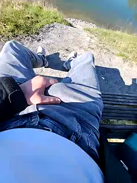 rezzzze online show from April 2026 08:56:02 AM