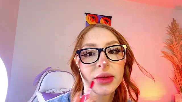 Bennuluspeach  online show from March 2026 12:00:02 PM