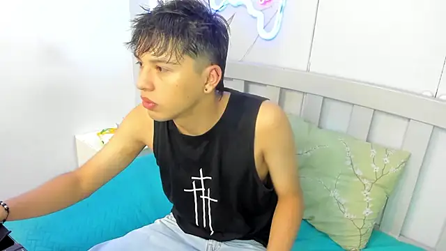 StiwenTwink online show from November 2025 12:16:02 PM