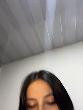 SaraMistick online show from November 2025 12:59:01 PM