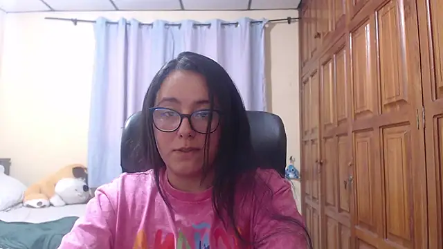 Snapshot of Venus_cat_ chatting on February 2026 03:44:01 AM Venus cat online show from February 2026 03:44:01 AM