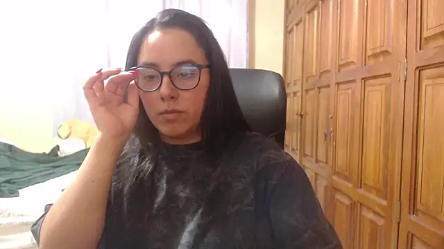 Snapshot of Venus_cat_ chatting on February 2026 09:30:02 PM Venus cat online show from February 2026 09:30:02 PM