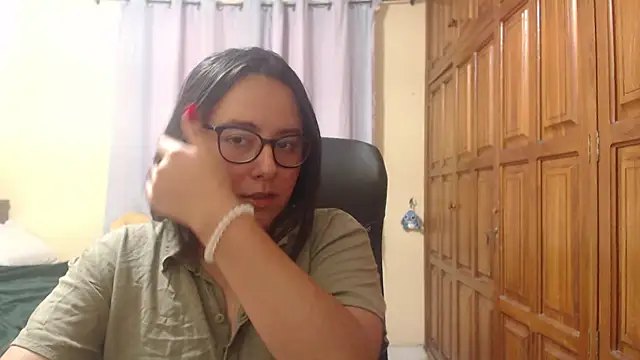 Snapshot of Venus_cat_ chatting on February 2026 03:11:01 AM Venus cat online show from February 2026 03:11:01 AM