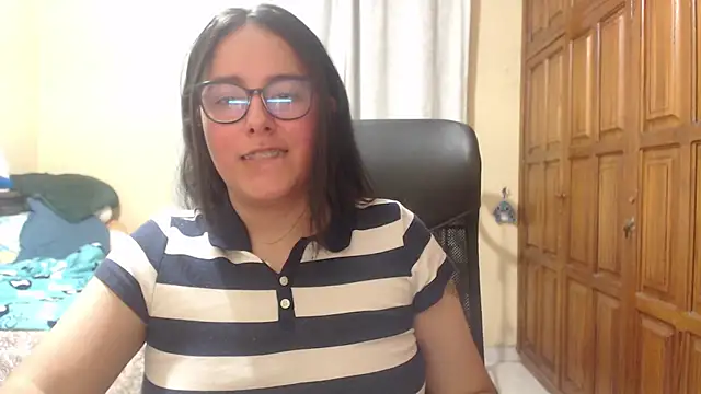 Snapshot of Venus_cat_ chatting on March 2026 04:06:02 AM Venus cat online show from March 2026 04:06:02 AM