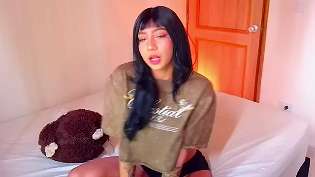 Snapshot of emma_web_ chatting on October 2025 03:33:02 PM emma web online show from October 2025 03:33:02 PM