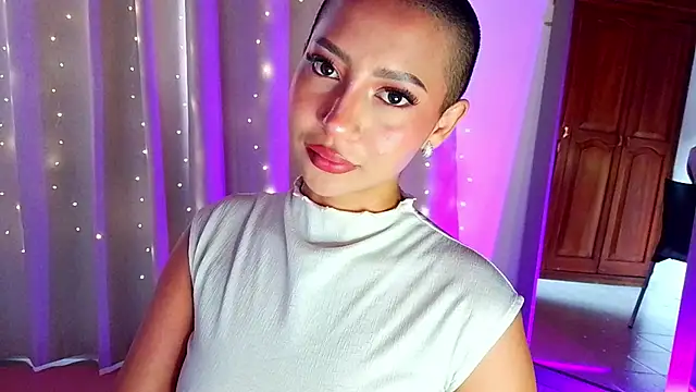 Snapshot of emma_web_ chatting on January 2026 07:11:01 PM emma web online show from January 2026 07:11:01 PM