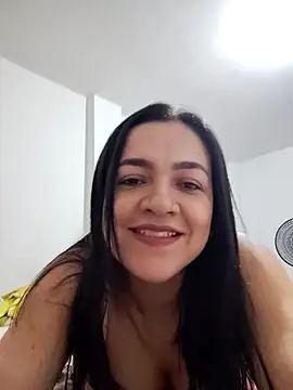 LindaSalo33 online show from October 2025 04:12:02 AM