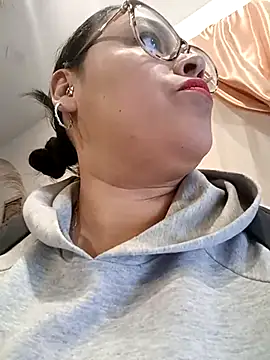 Italia 12 online show from October 2025 09:34:02 PM