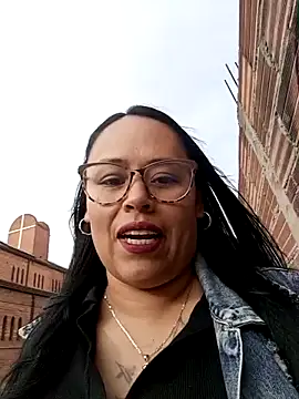 Italia 12 online show from November 2025 09:26:02 PM