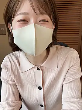 Snapshot of momo_yuipu chatting on October 2025 12:52:02 AM momo yuipu online show from October 2025 12:52:02 AM