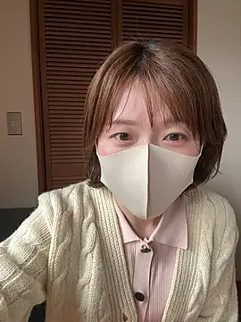 Snapshot of momo_yuipu chatting on October 2025 01:06:02 AM momo yuipu online show from October 2025 01:06:02 AM