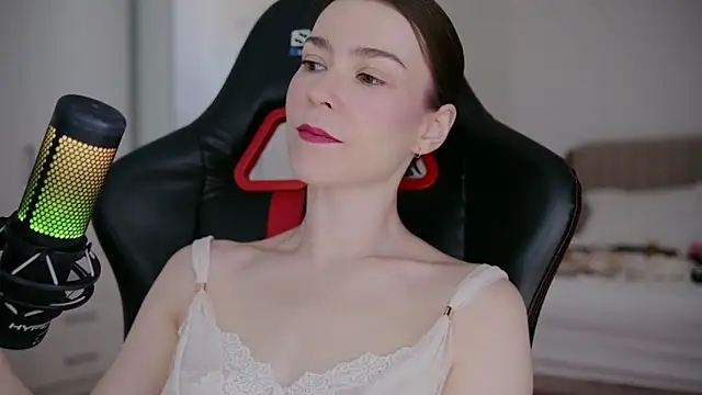 WowHelloAlice online show from April 2026 07:06:02 AM