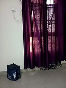 Kitty 18teen online show from November 2025 10:15:02 AM