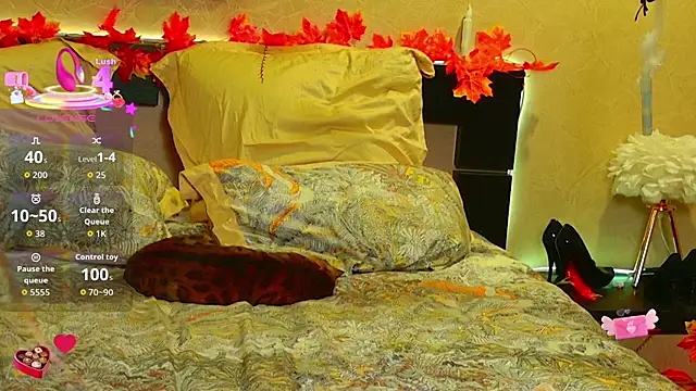 EmilyWhispers online show from November 2025 07:36:02 PM