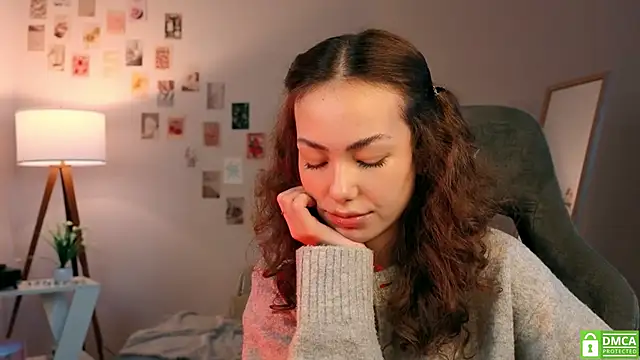 Snapshot of branchwithflowerss chatting on November 2025 06:08:02 AM branchwithflowerss online show from November 2025 06:08:02 AM