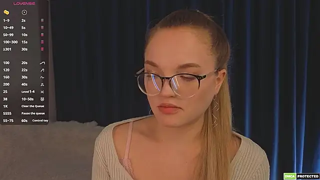 JulieLupo online show from March 2026 06:24:02 AM