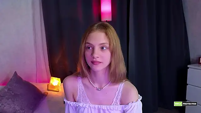 midnightMaya online show from December 2025 10:49:02 PM