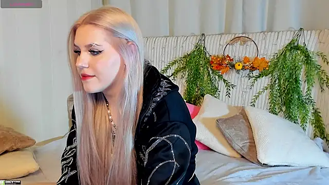 Malisha kiss online show from October 2025 09:11:04 AM