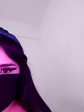 hot inaas online show from November 2025 10:15:02 PM