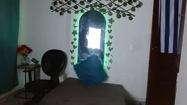 Ebony luna online show from March 2026 07:37:01 PM