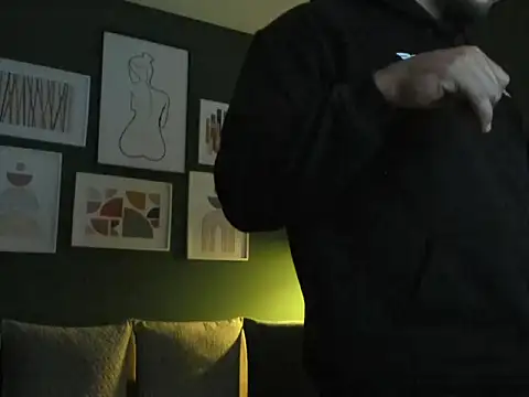 Snapshot of IanCross chatting on March 2026 11:33:01 PM IanCross online show from March 2026 11:33:01 PM