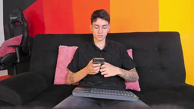 LukeSavagge online show from October 2025 03:02:02 PM