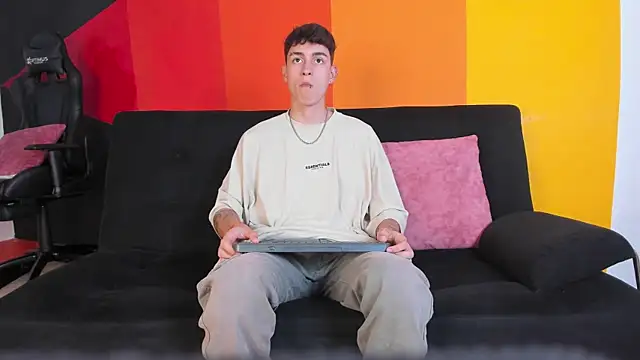 LukeSavagge online show from October 2025 08:42:01 PM