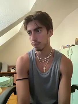 BABYJR05 online show from October 2025 01:40:02 PM