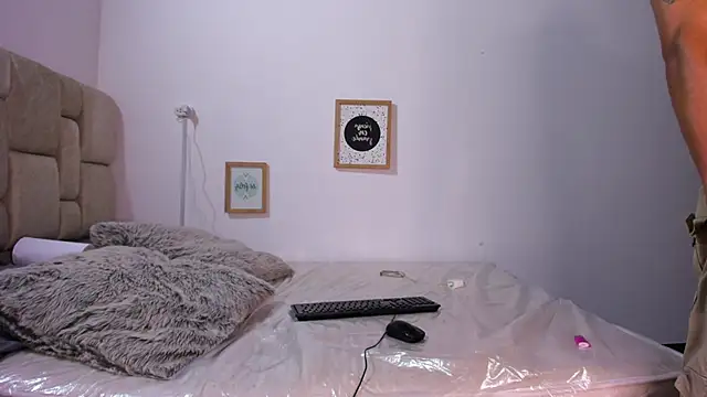 Latin Pleasures online show from December 2025 10:06:01 PM