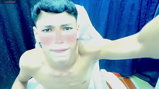 Im david02 online show from November 2025 09:39:02 PM