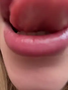 RollDolls online show from November 2025 05:09:01 AM