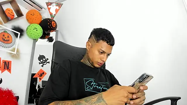 The boy dreams1 online show from October 2025 02:59:02 AM