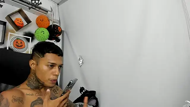 The boy dreams1 online show from October 2025 03:40:01 AM