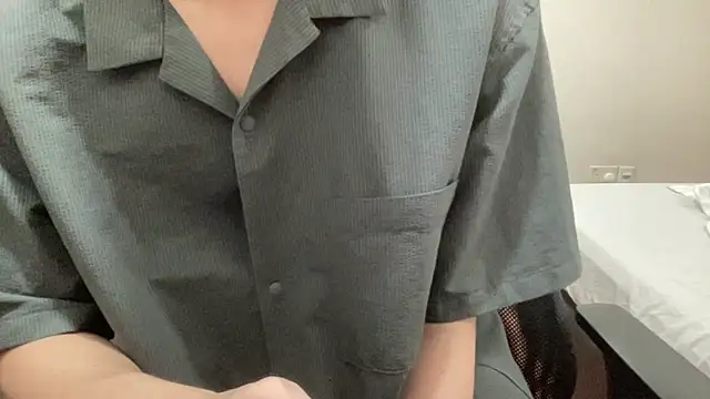 16hornydog online show from November 2025 03:26:02 PM