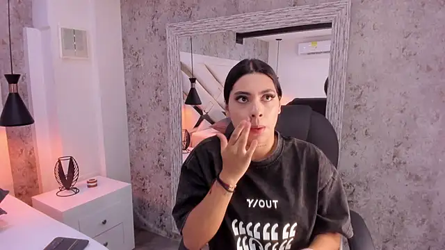 Vanessa Rain  online show from March 2026 08:13:02 PM