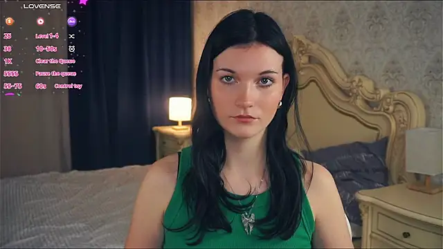 BettieBourque online show from November 2025 06:07:02 PM