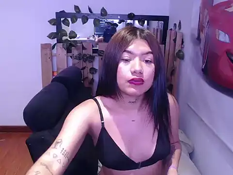 atenea blu online show from November 2025 04:34:02 AM