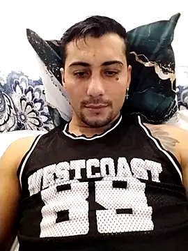 gooddboy01 online show from October 2025 07:26:02 PM