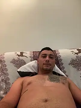 gooddboy01 online show from April 2026 02:12:01 PM